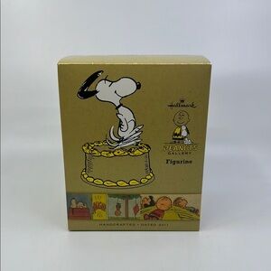 Hallmark Peanuts Gallery Snoopy Figurine 2011 Do What Makes You Happy